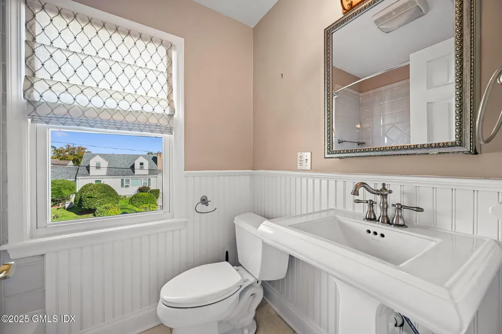 93 Rockledge Drive Stamford CT 06902