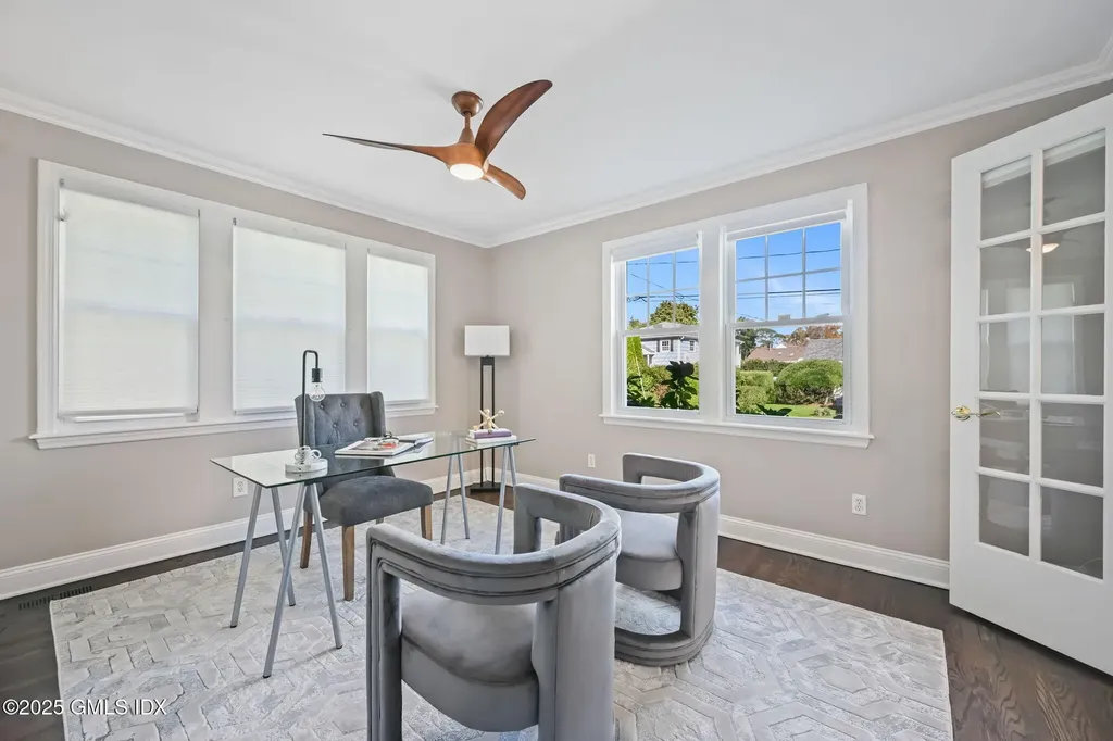 93 Rockledge Drive Stamford CT 06902