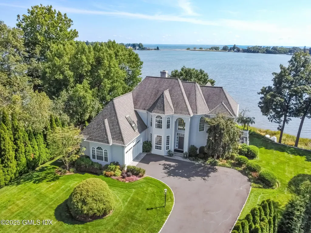 19 Weeds Landing Darien CT 06820