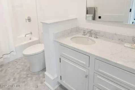 19 Weeds Landing Darien CT 06820