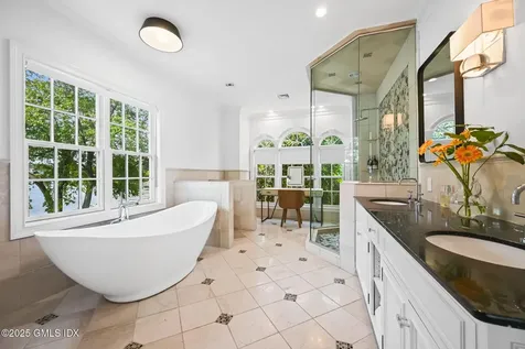 19 Weeds Landing Darien CT 06820