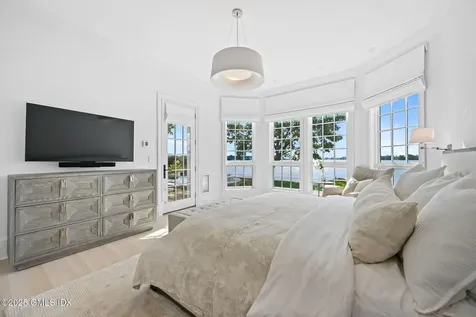 19 Weeds Landing Darien CT 06820