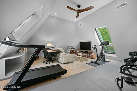 19 Weeds Landing Darien CT 06820