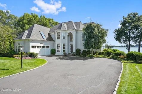 19 Weeds Landing Darien CT 06820