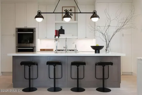 19 Weeds Landing Darien CT 06820