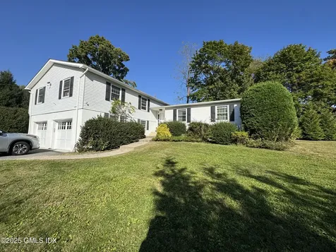 519 E Putnam Avenue Greenwich CT 06830