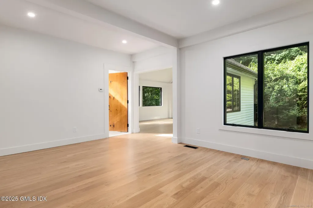 10 Tomahawk Lane Greenwich CT 06830