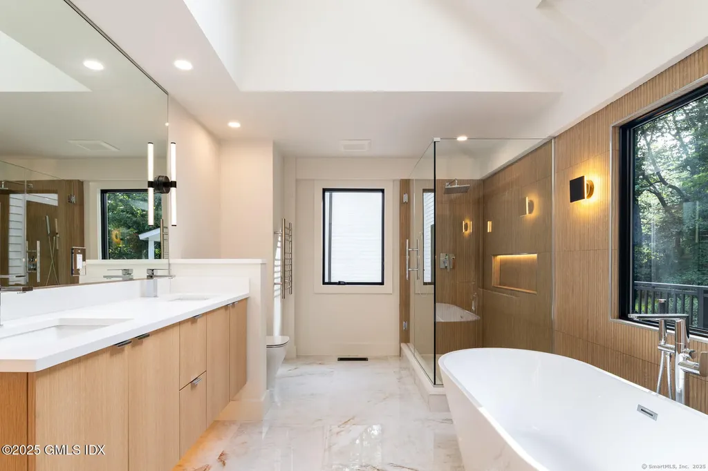 10 Tomahawk Lane Greenwich CT 06830