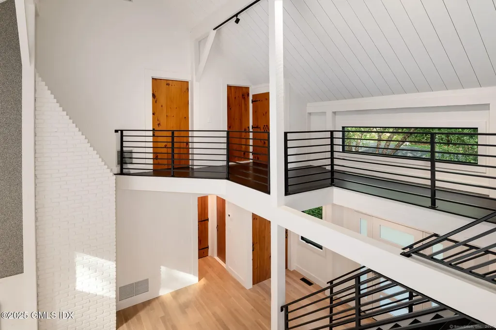 10 Tomahawk Lane Greenwich CT 06830