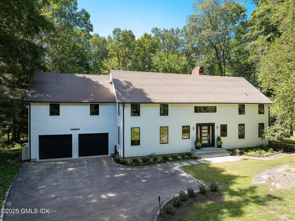 10 Tomahawk Lane Greenwich CT 06830
