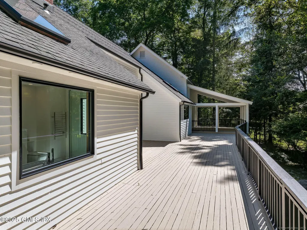 10 Tomahawk Lane Greenwich CT 06830