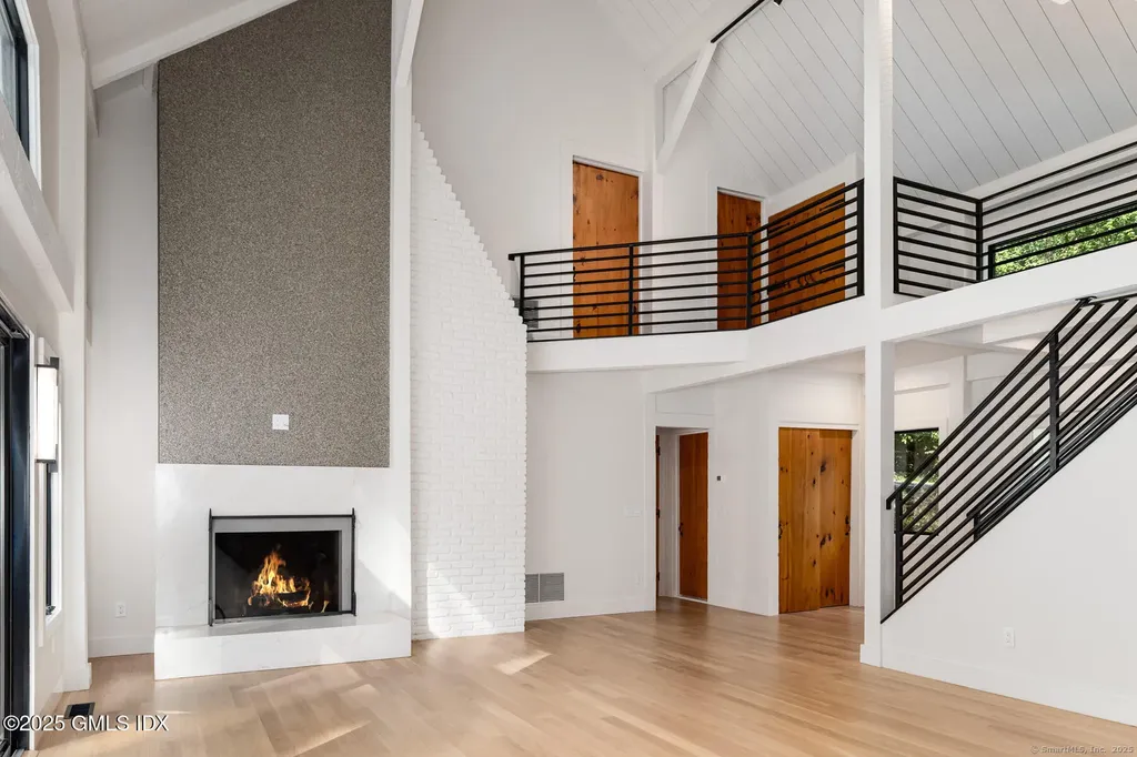 10 Tomahawk Lane Greenwich CT 06830