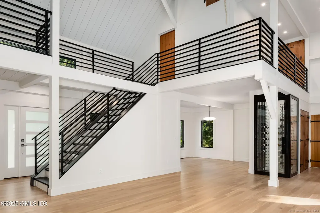 10 Tomahawk Lane Greenwich CT 06830