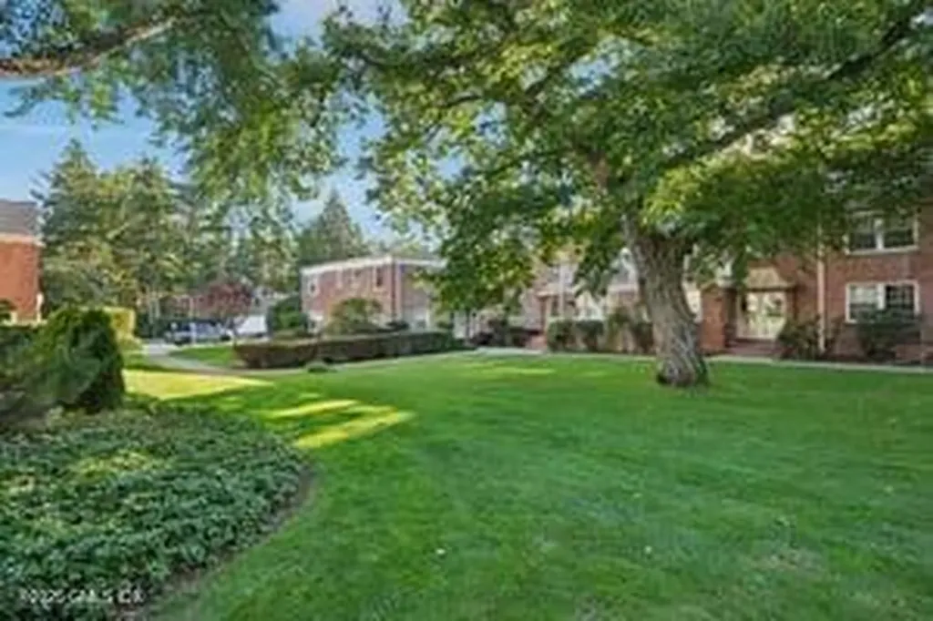 65 Putnam Park Greenwich CT 06830