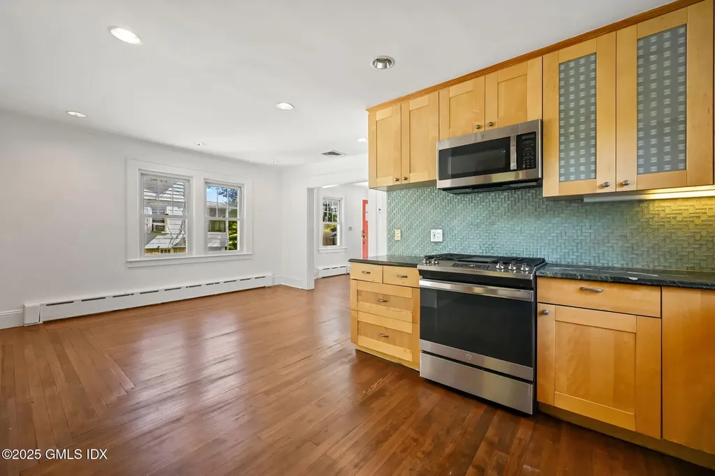 30 High Street Greenwich CT 06830