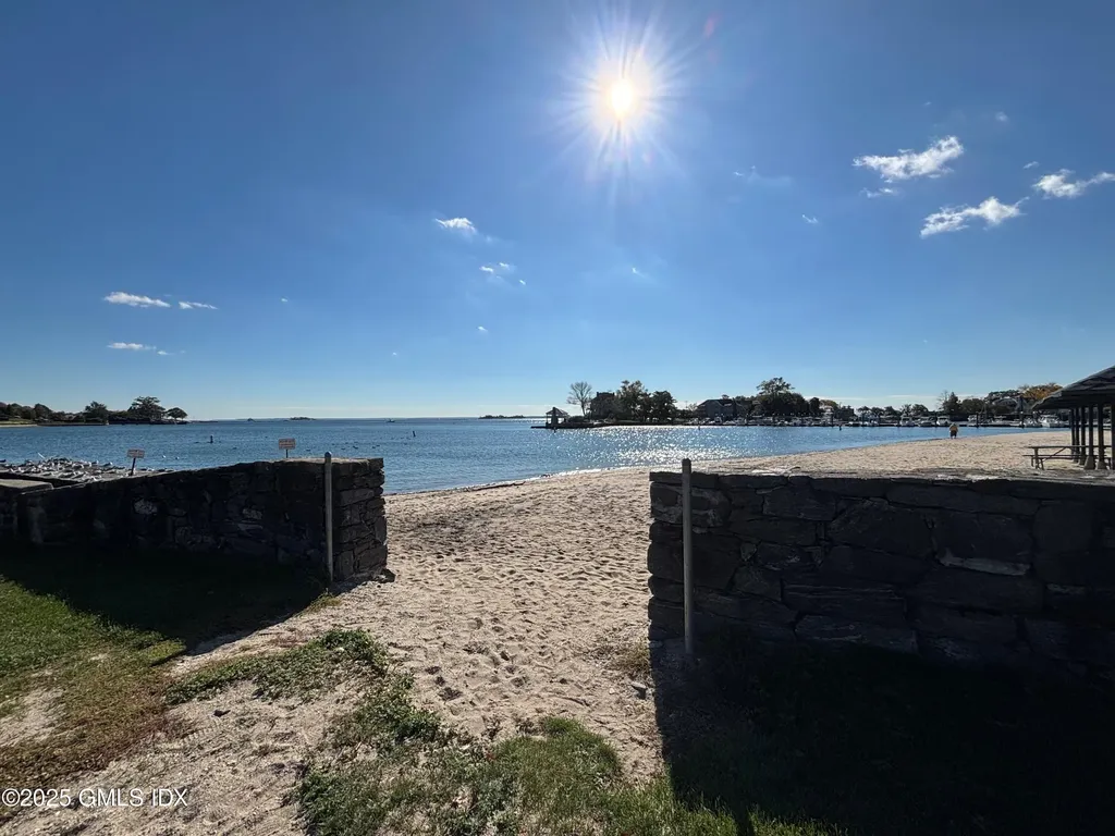 30 High Street Greenwich CT 06830