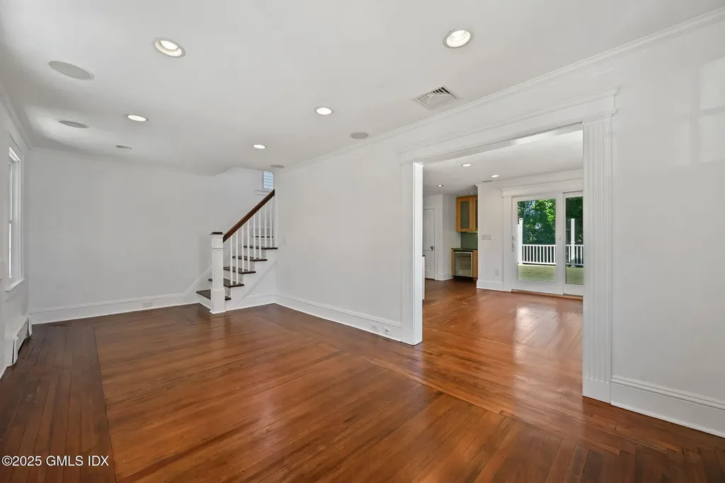 30 High Street Greenwich CT 06830