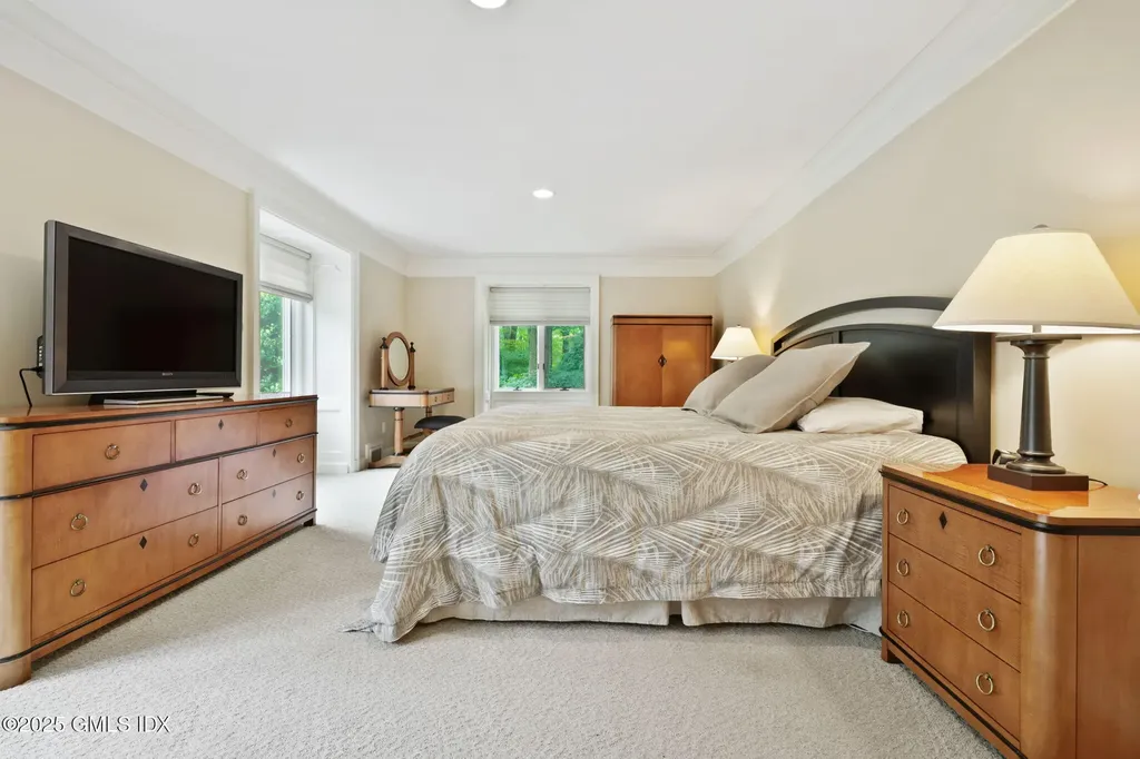 78 Londonderry Drive Greenwich CT 06830