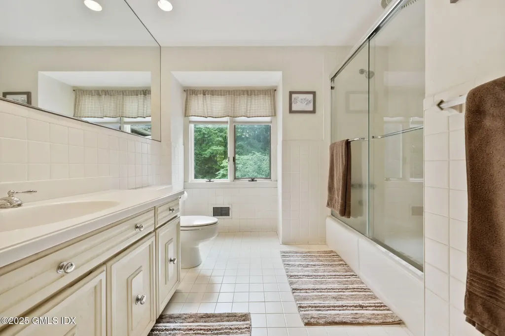 78 Londonderry Drive Greenwich CT 06830