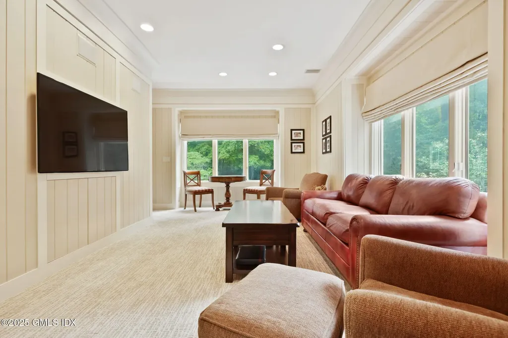 78 Londonderry Drive Greenwich CT 06830