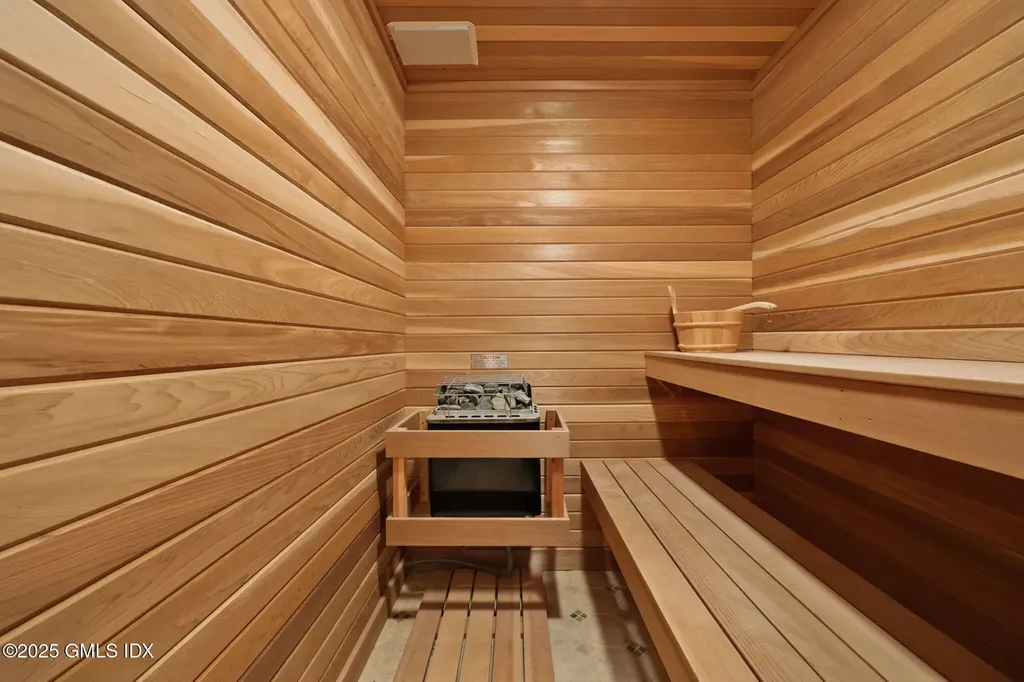 78 Londonderry Drive Greenwich CT 06830