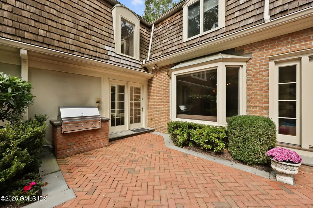 78 Londonderry Drive Greenwich CT 06830