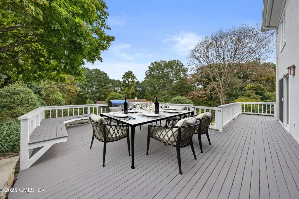 21 Harkim Road Greenwich CT 06831