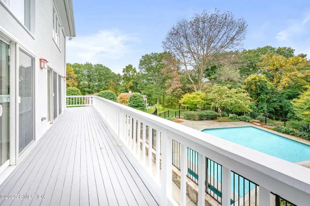 21 Harkim Road Greenwich CT 06831