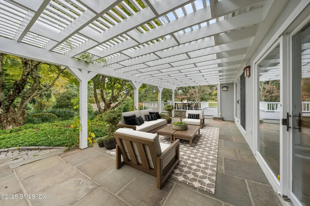 21 Harkim Road Greenwich CT 06831