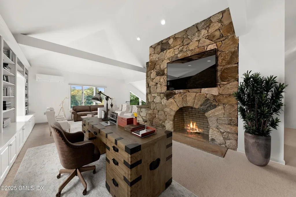 21 Harkim Road Greenwich CT 06831