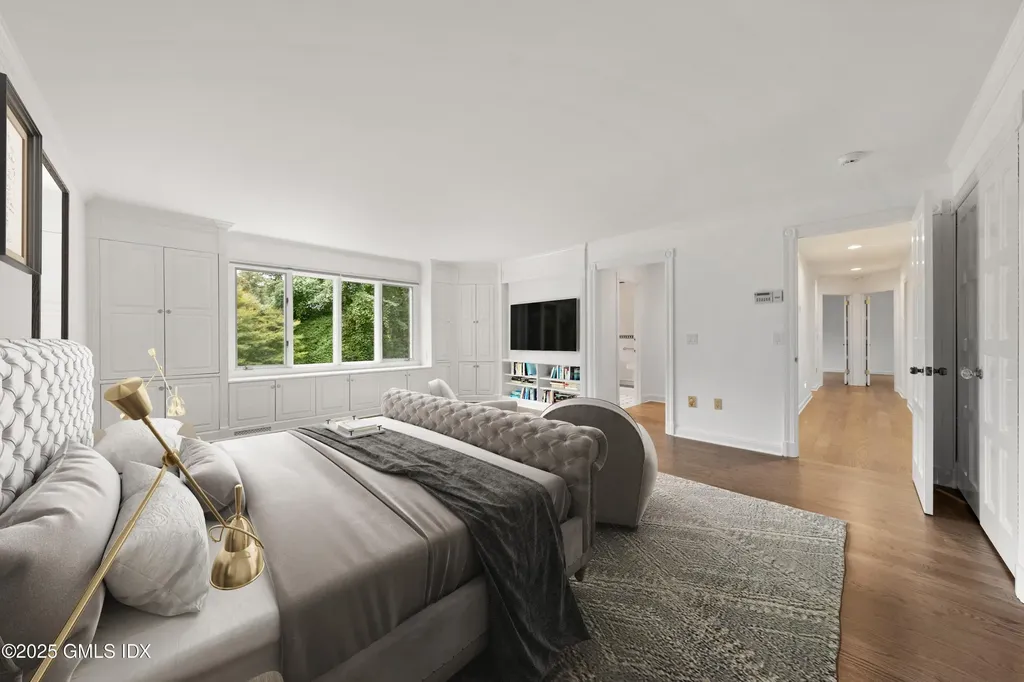 21 Harkim Road Greenwich CT 06831