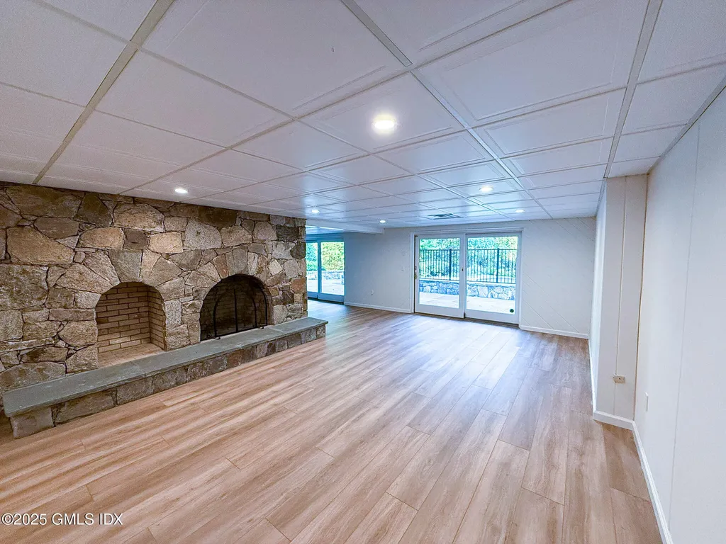 21 Harkim Road Greenwich CT 06831