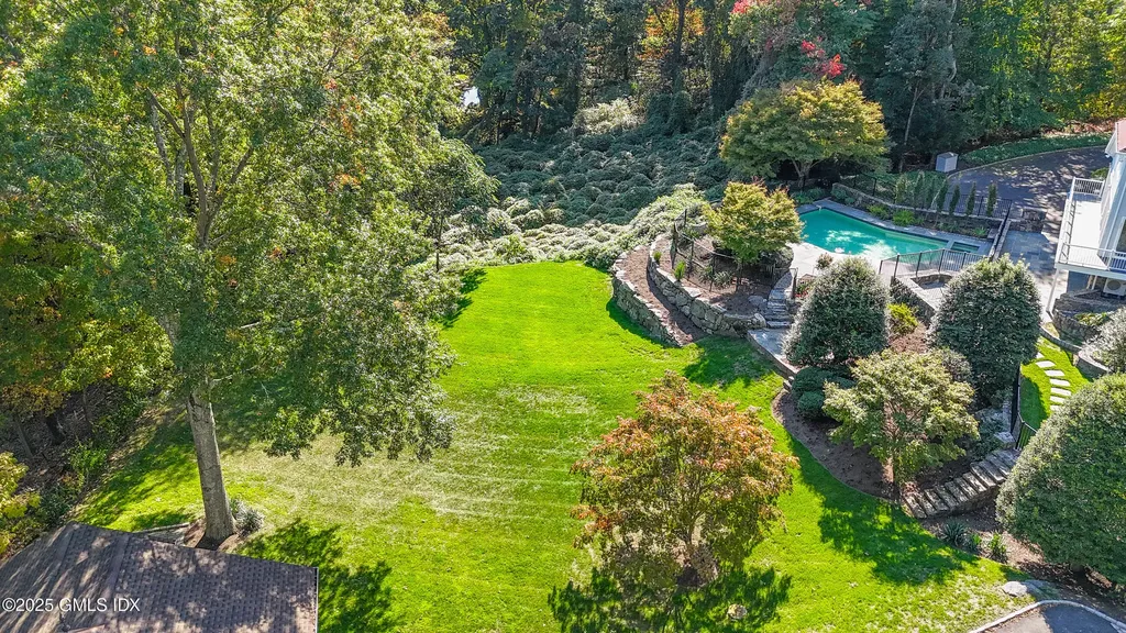 21 Harkim Road Greenwich CT 06831