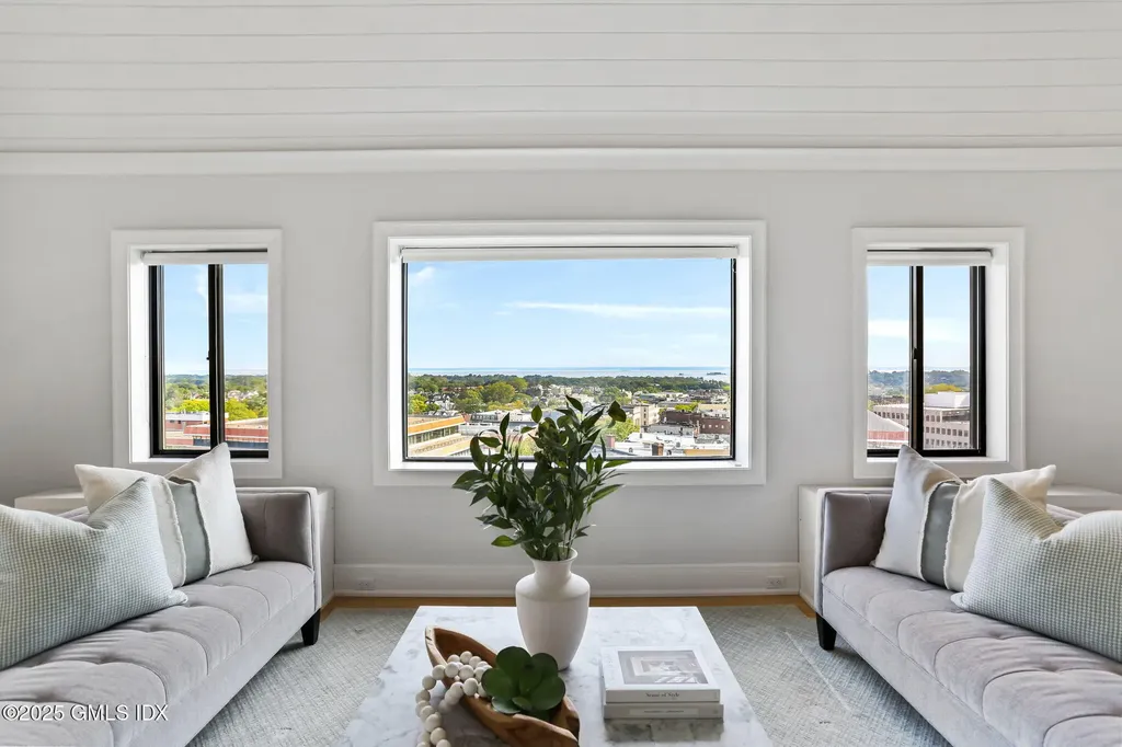 Greenwich CT, 4 Lafayette Court, Unit PH