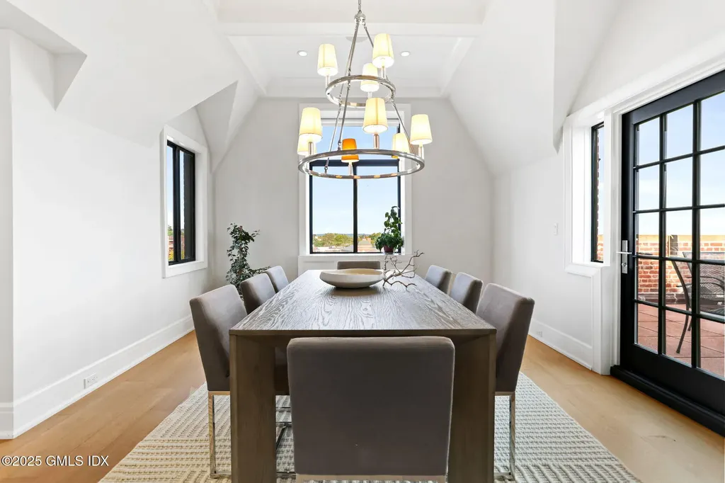 4 Lafayette Court Greenwich CT 06830