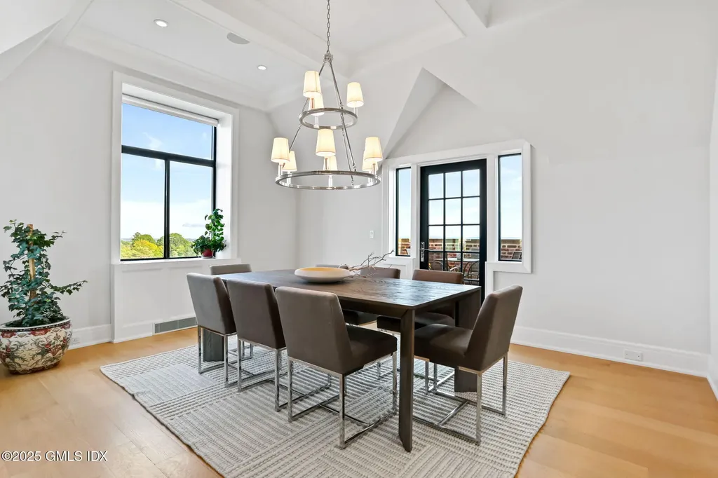 4 Lafayette Court Greenwich CT 06830