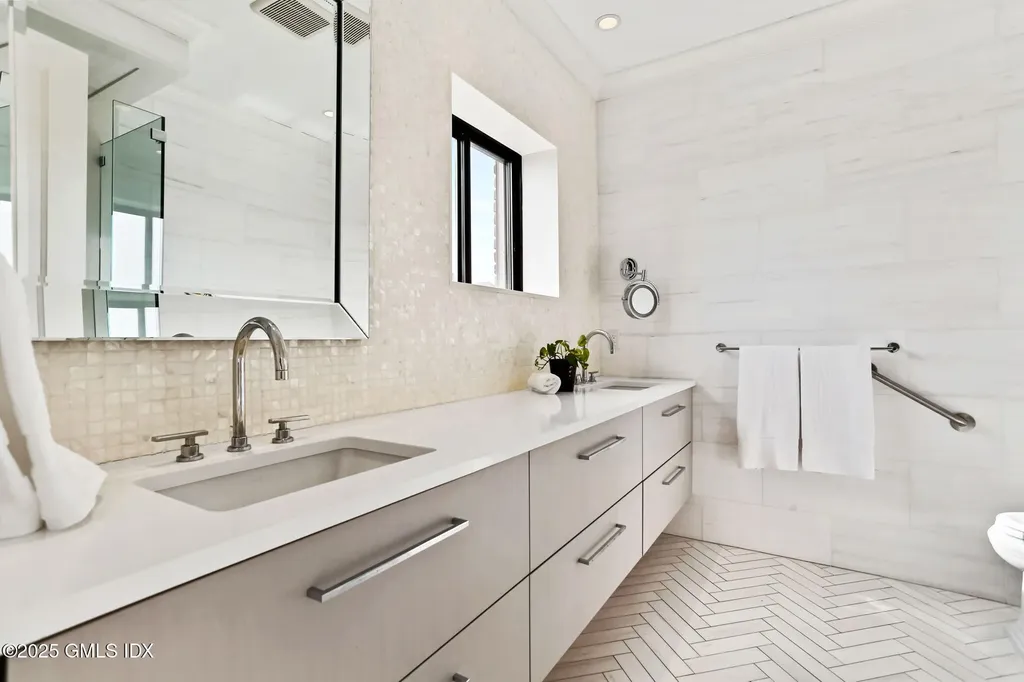 4 Lafayette Court Greenwich CT 06830