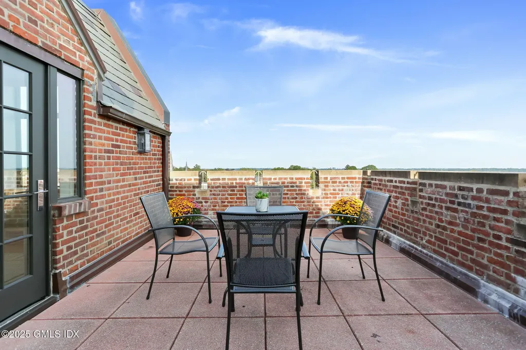 4 Lafayette Court Greenwich CT 06830