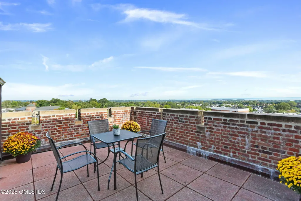 4 Lafayette Court Greenwich CT 06830