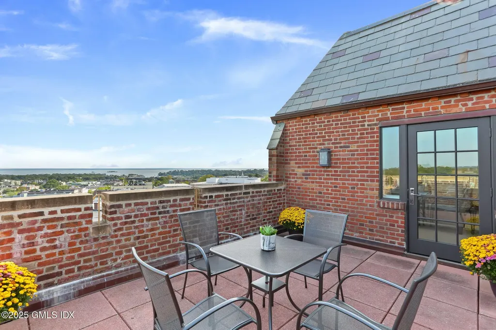 4 Lafayette Court Greenwich CT 06830