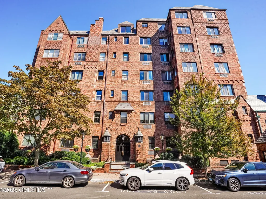 4 Lafayette Court Greenwich CT 06830