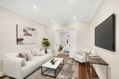 31 East Avenue New Canaan CT 06840