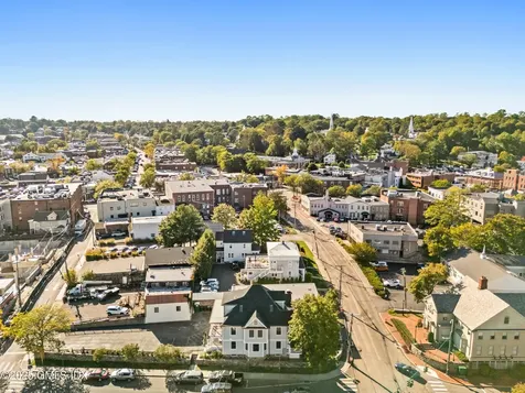 31 East Avenue New Canaan CT 06840