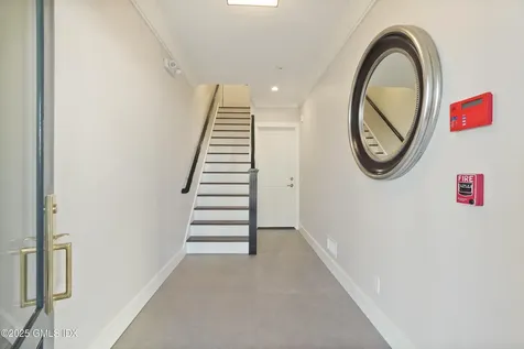 31 East Avenue New Canaan CT 06840