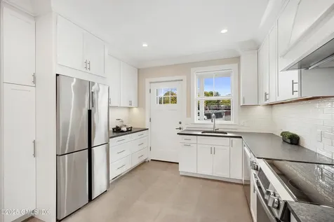 31 East Avenue New Canaan CT 06840