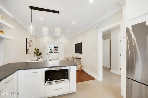 31 East Avenue New Canaan CT 06840