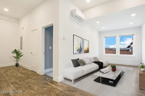 44 Greenwich Avenue Greenwich CT 06830