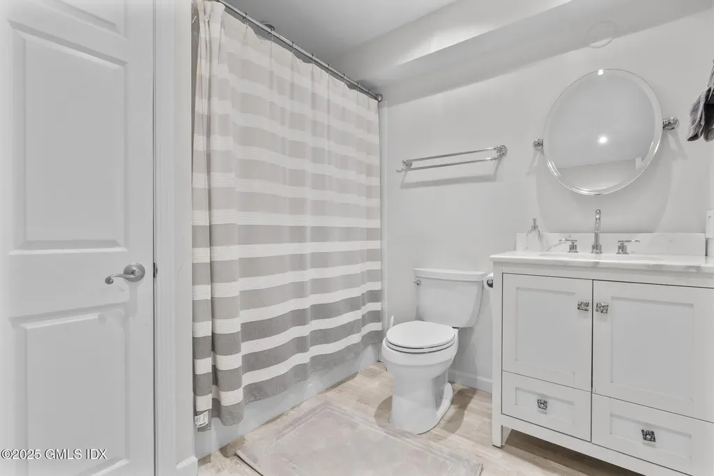 1465 E Putnam Avenue Old Greenwich CT 06870