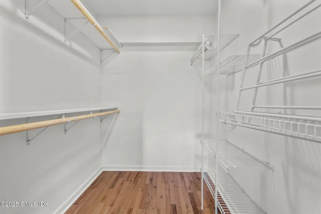 1465 E Putnam Avenue Old Greenwich CT 06870