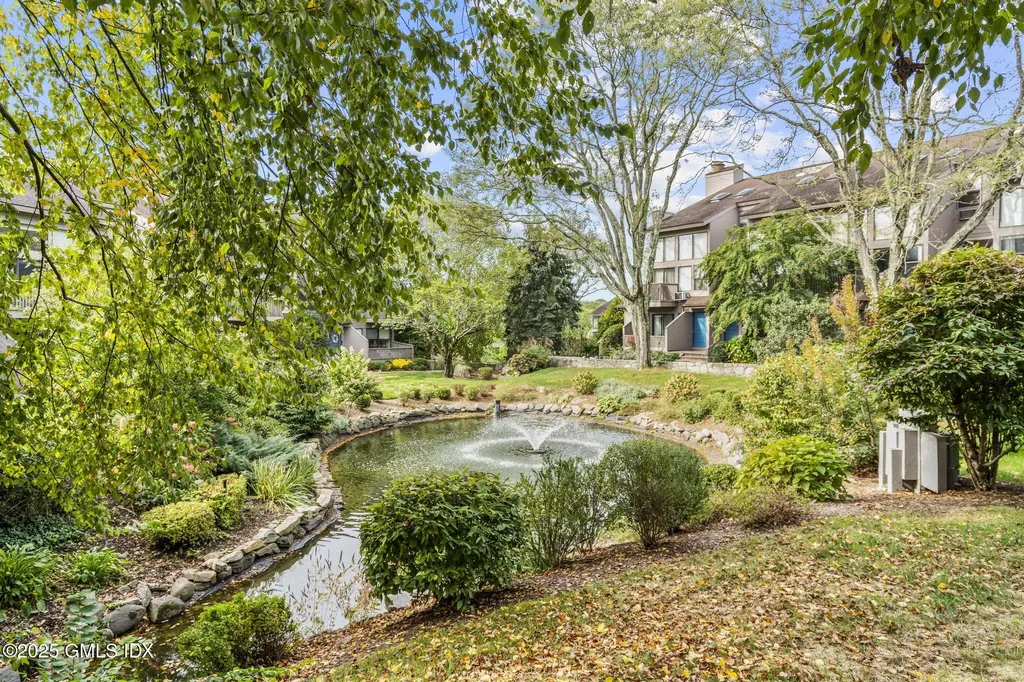 1465 E Putnam Avenue Old Greenwich CT 06870